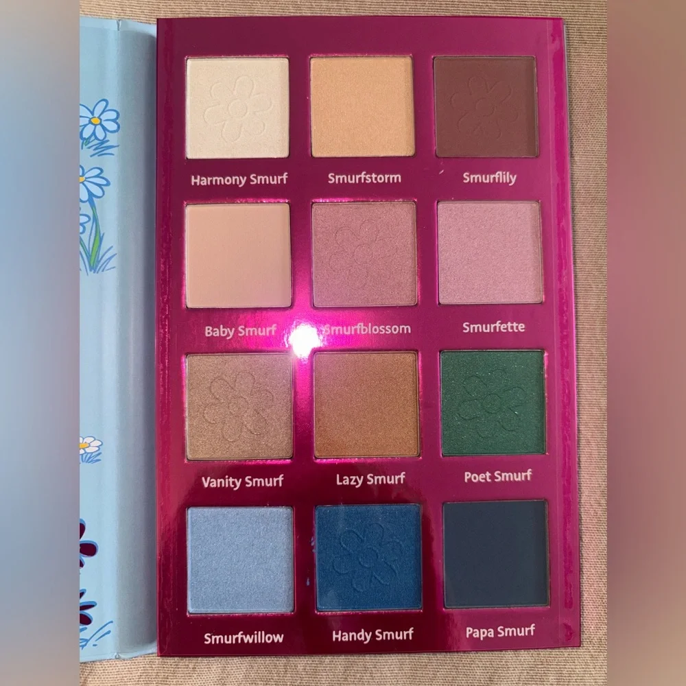 Taste Beauty x The Smurfs Eyeshadow Palette